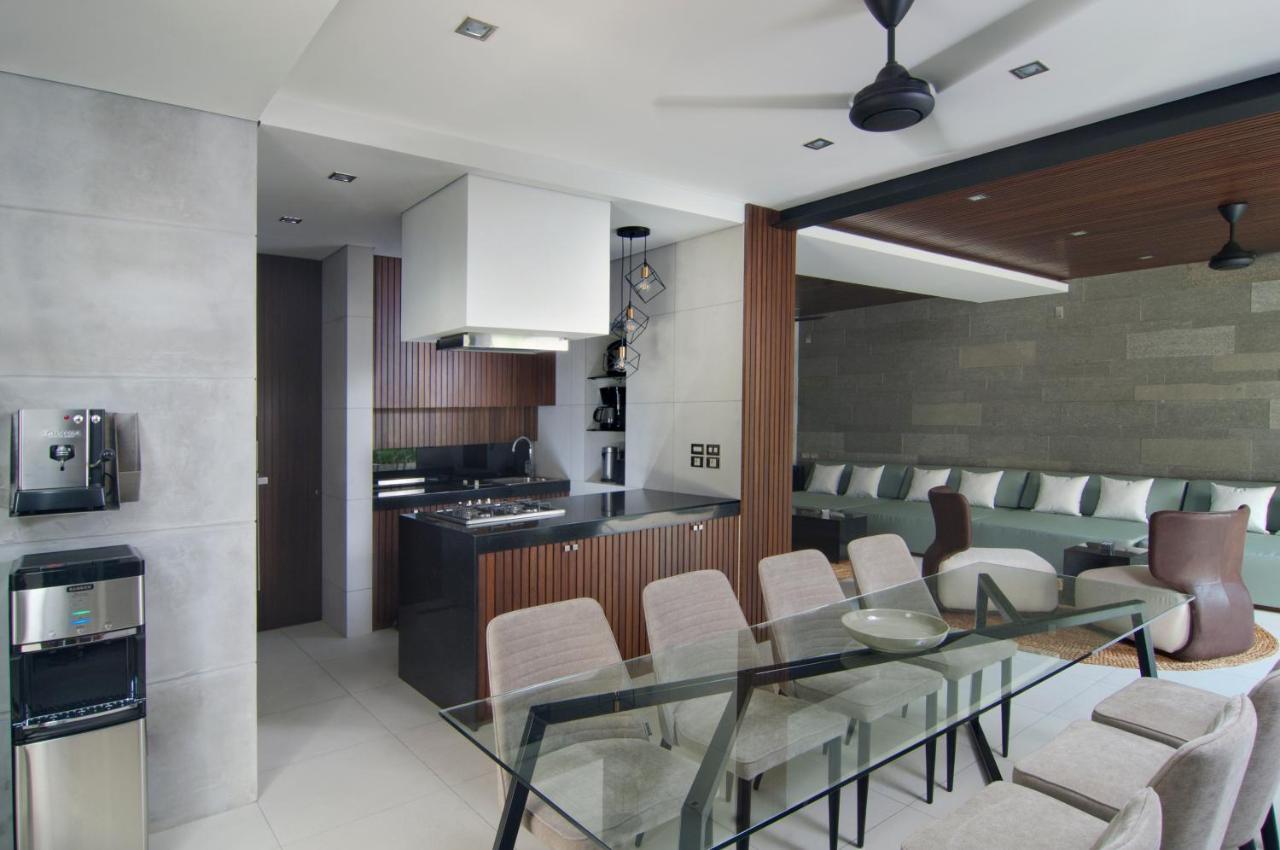 4Br Villa Kamis - Minggu Villas Seminyak Zewnętrze zdjęcie